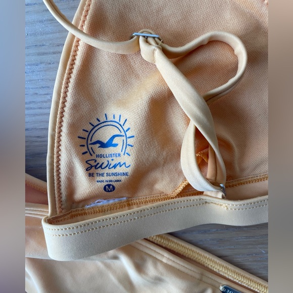 Hollister Bikini (no padding) - Picture 2 of 3